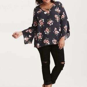 Torrid Floral Blouse Charcoal Pink Bell Sleeve V Neck Criss-Cross Flowy| Size 2x